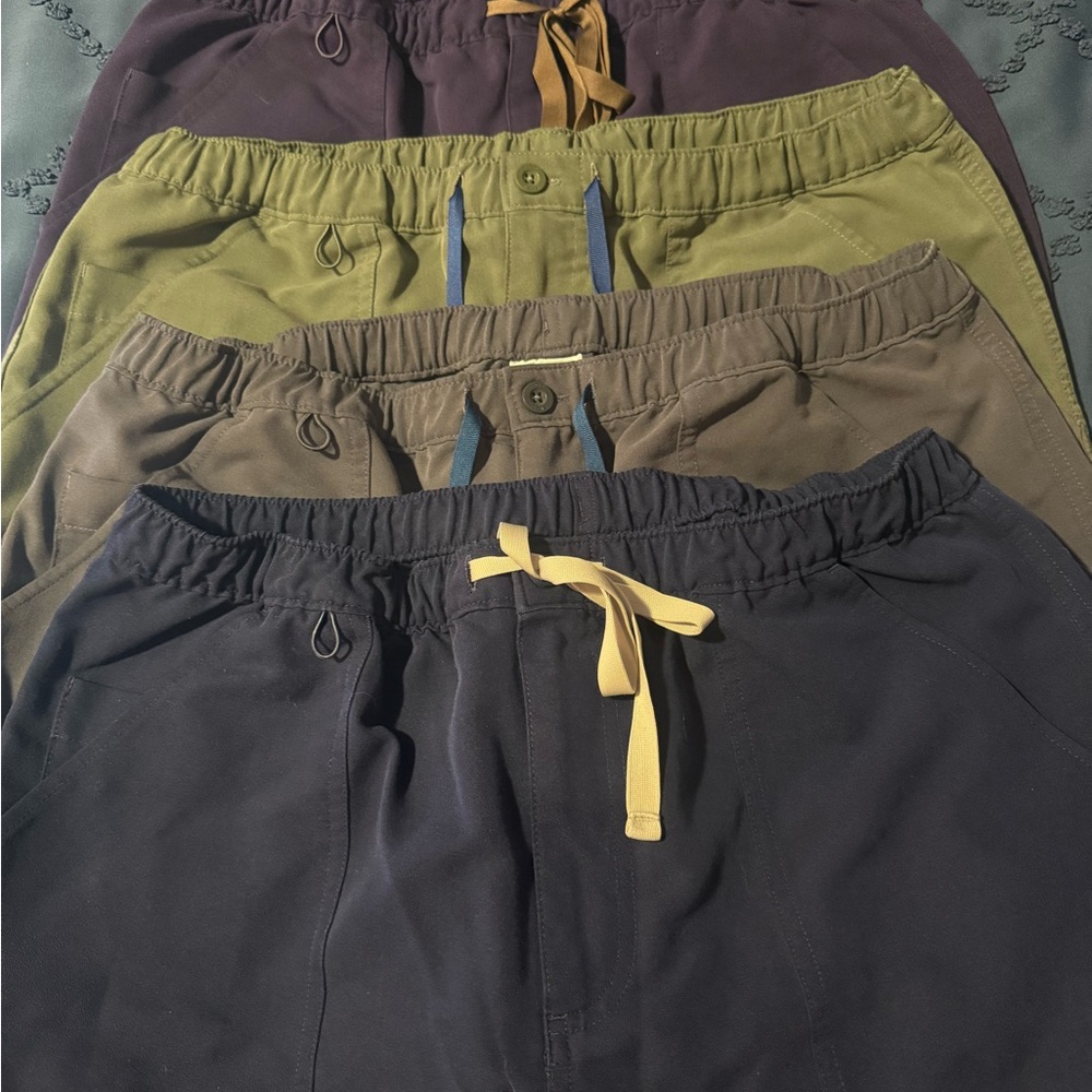 Figs Men's Cairo Cargo Scrub Pants Bundle